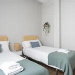 Espaciosa Casa Con 3 Dormitorios En Santander