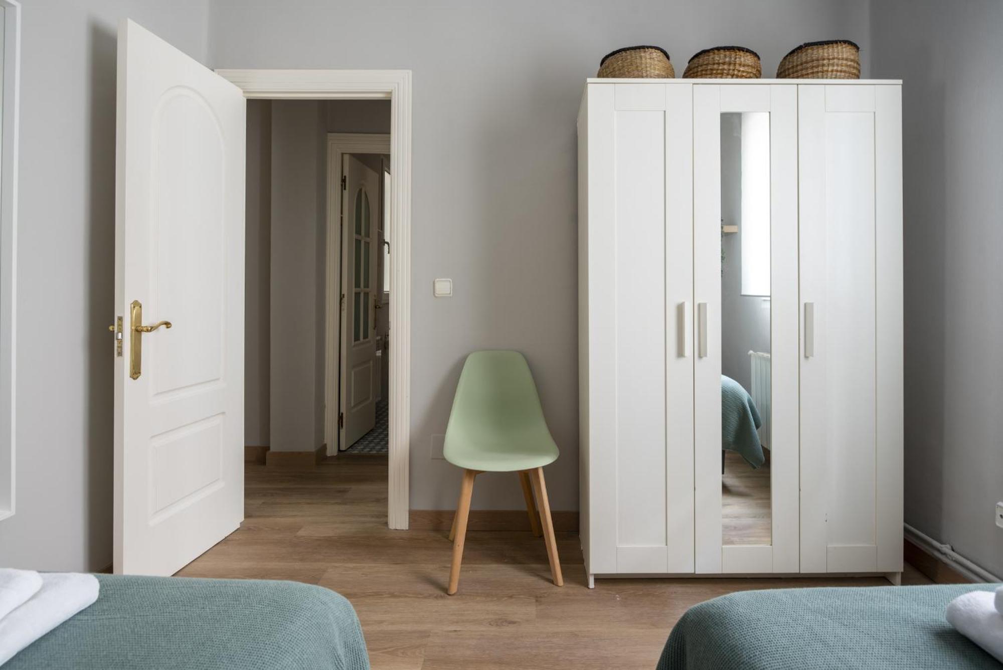 Espaciosa Casa Con 3 En Appartement *